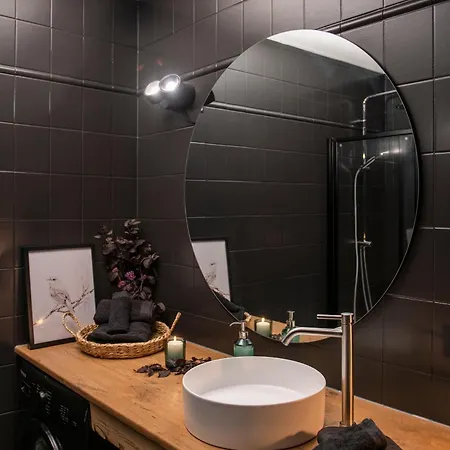 Bergfried - Designwohnung Mit Weitblick 아파트 *